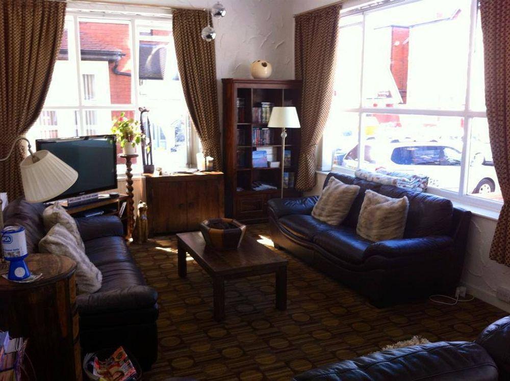 ホテル The Fylde ブラックプール エクステリア 写真
